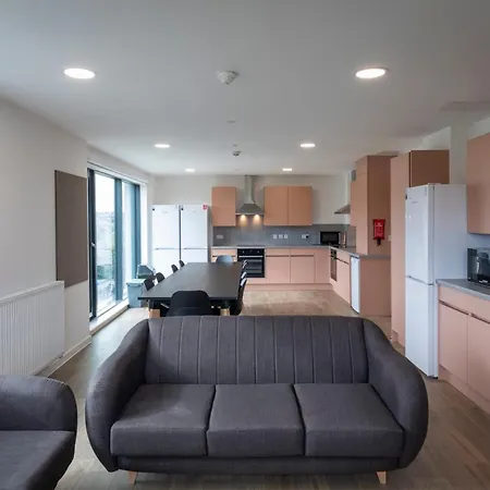 Cosy And Private Ensuite At The Metalworks In Apartment Bristol