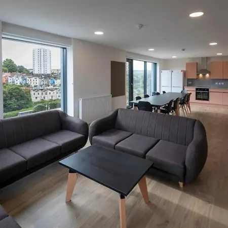 Cosy And Private Ensuite At The Metalworks In Apartment Bristol