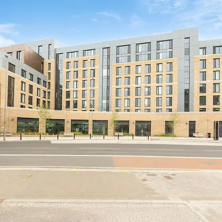 The Metalworks In شقة